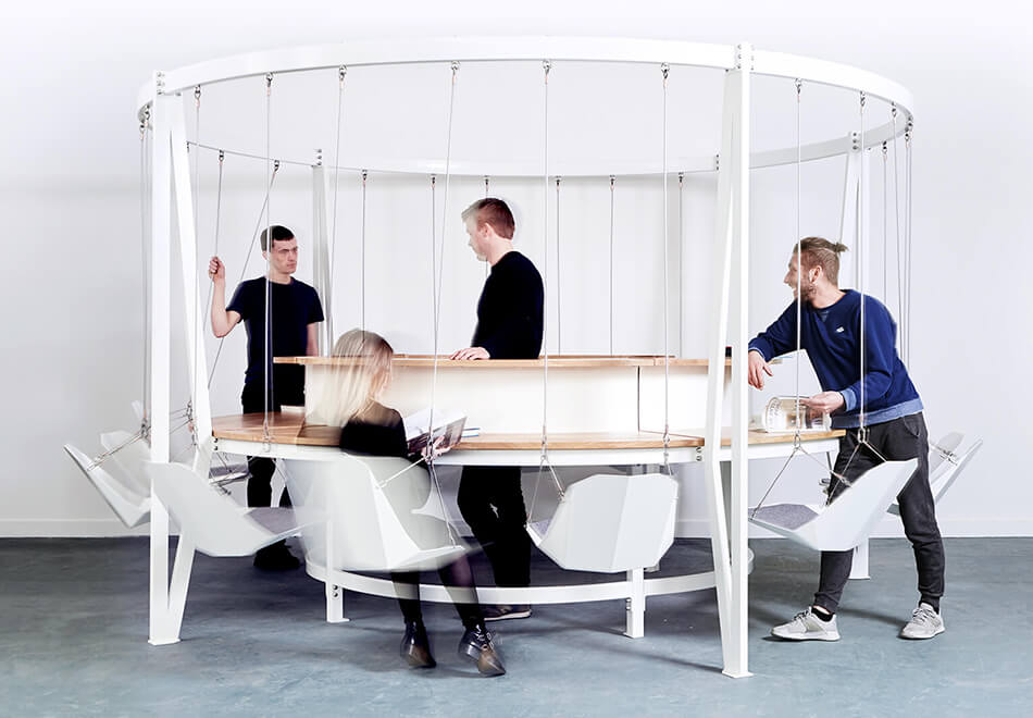 Swing Bar